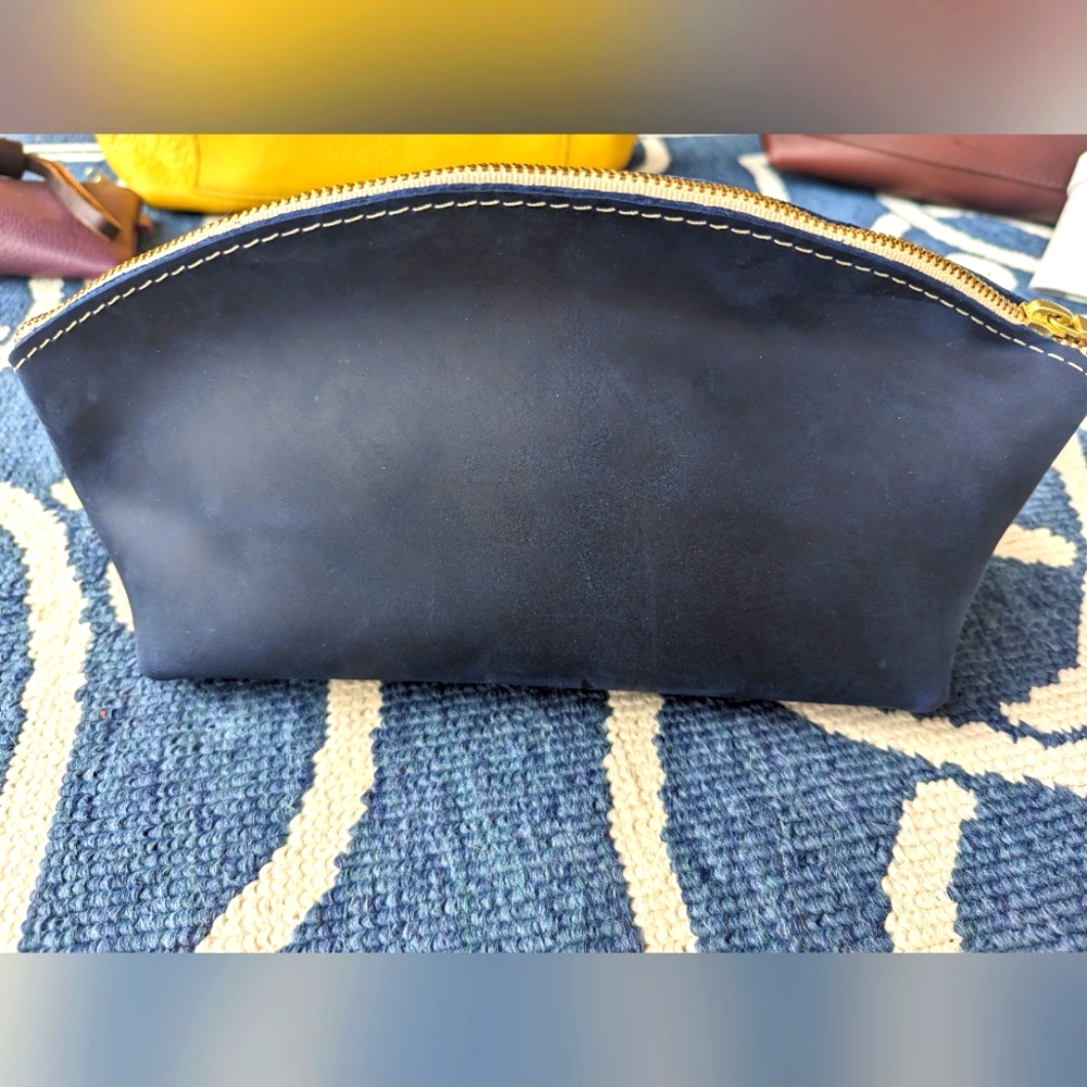 Portland Leather Deep Water Total Eclipse